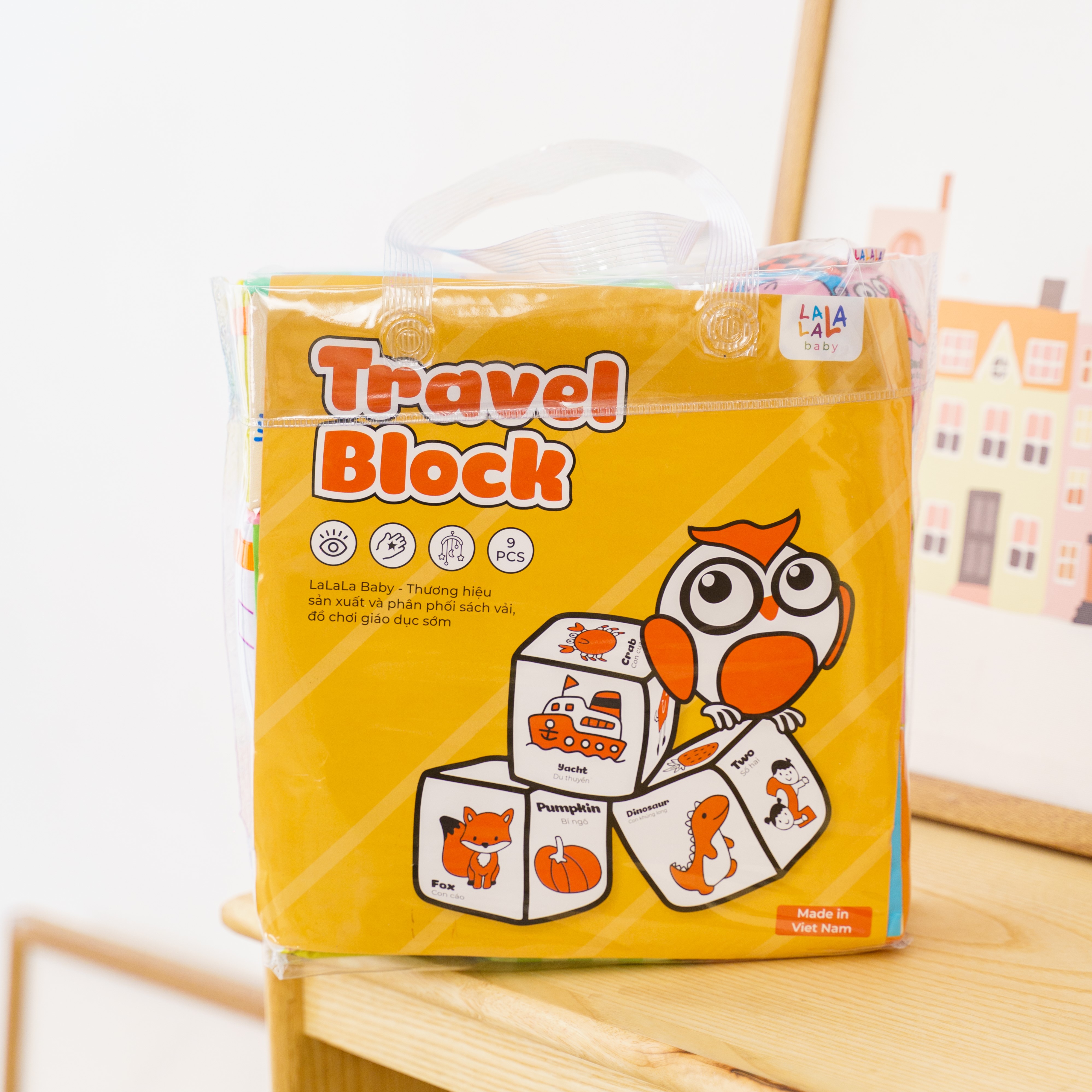 Đồ Chơi Hình Khối Vải Xúc Xắc Vui Nhộn Travel Block 9 pcs (0-2 tuổi) - Lalala Baby