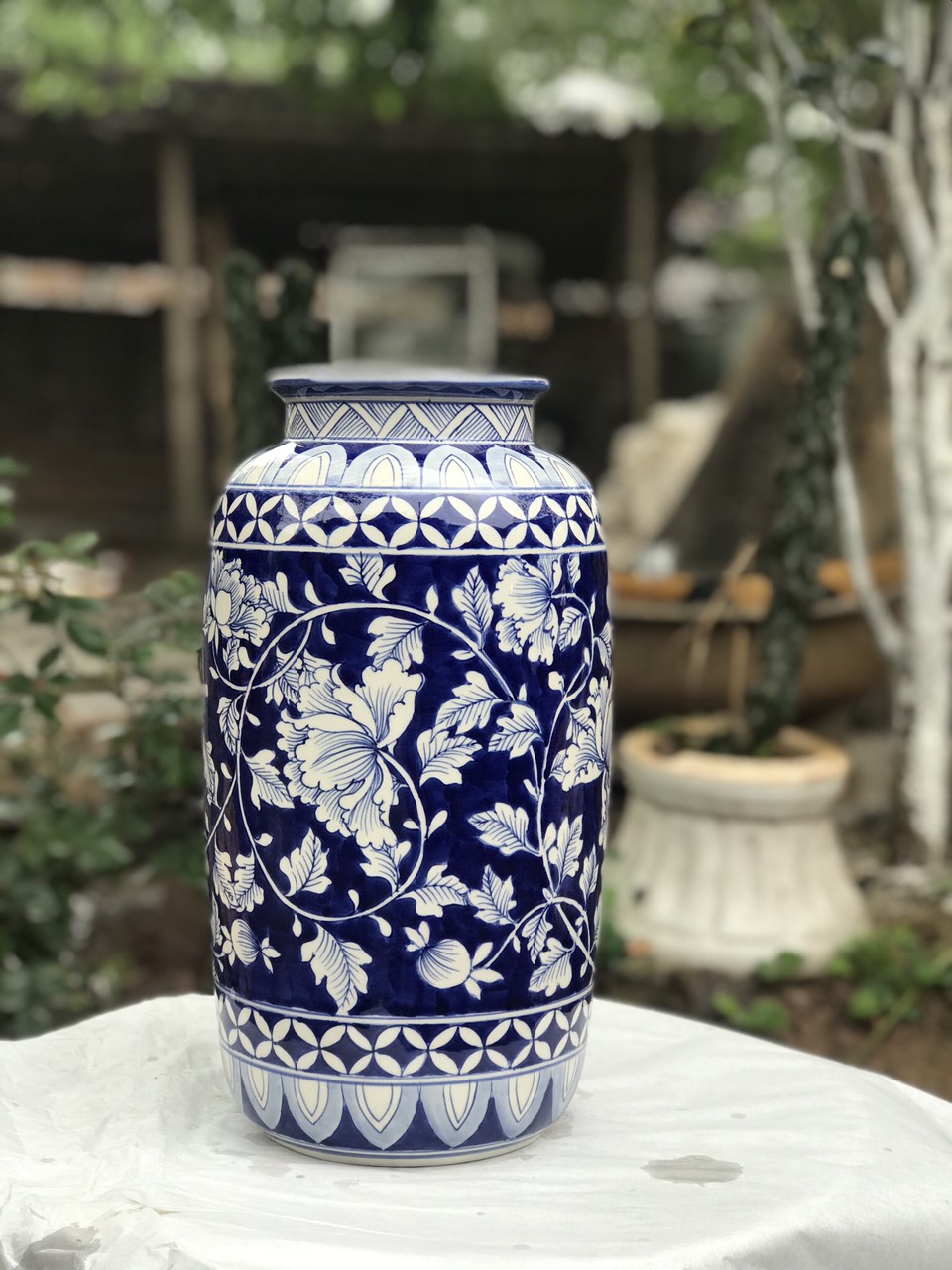 BÌNH HOA VẼ TAY BĂNG MAI HOA DÂY H35×M12