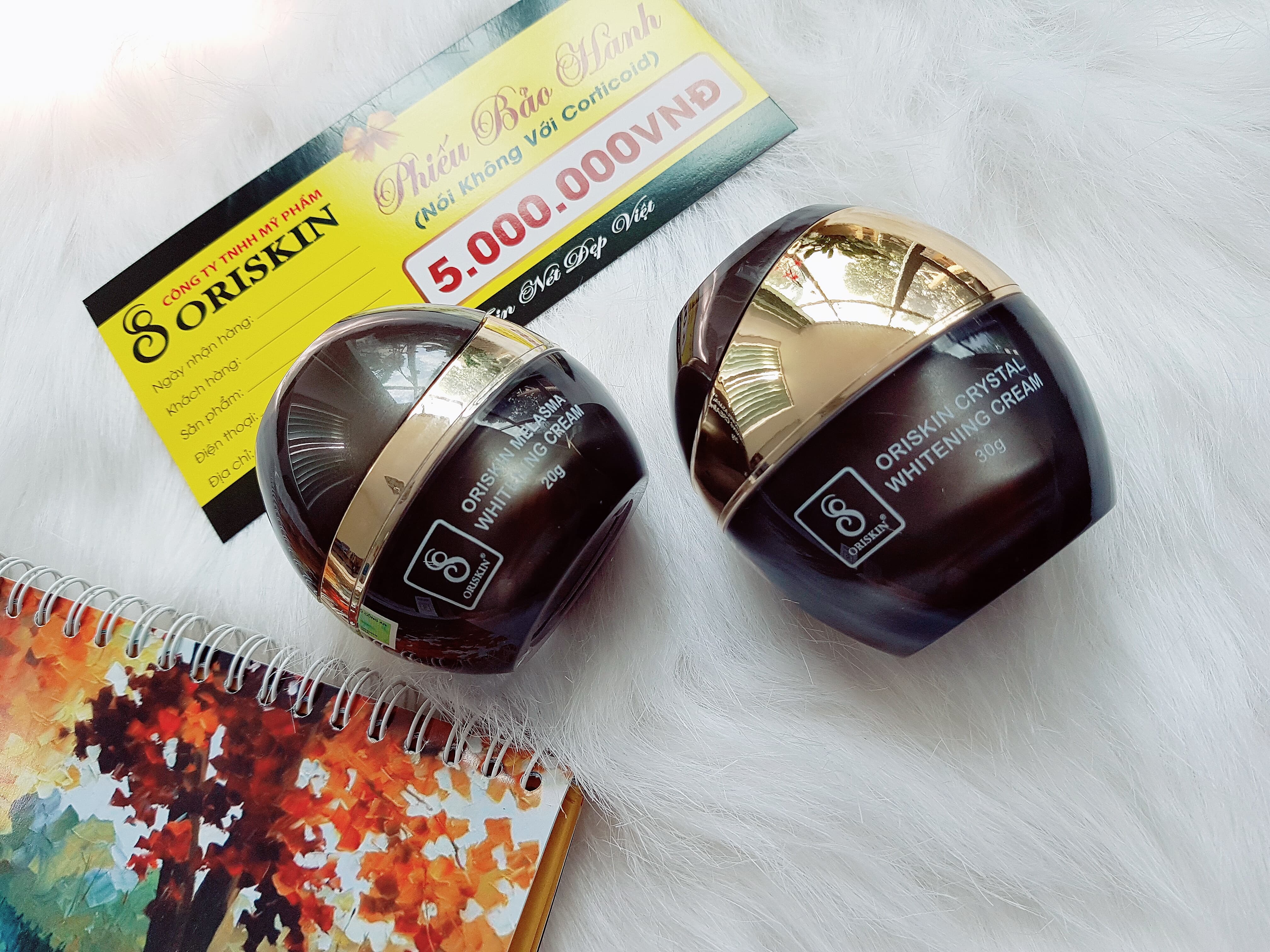 Kem Dưỡng Trắng Dưỡng Ẩm Da Ngày Đêm Crystal Clear Whitening Cream Oriskin