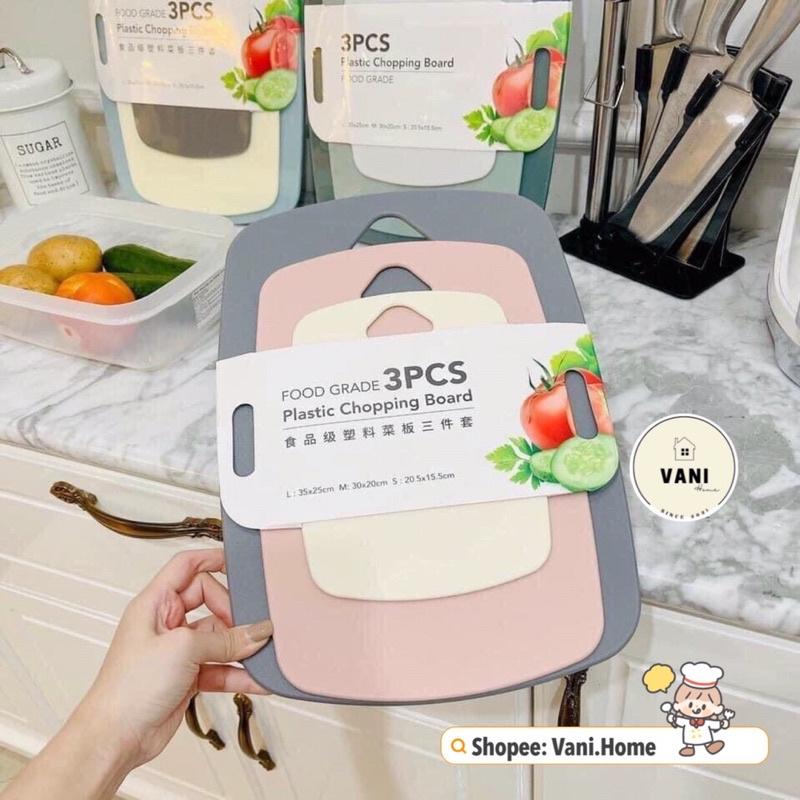 Set 3 thớt nhựa kháng khuẩn chống trầy- Bộ 3 thớt tiện dụng để gọt trái cây, trộn bột, thái đồ sống, đồ chín riêng biệt.