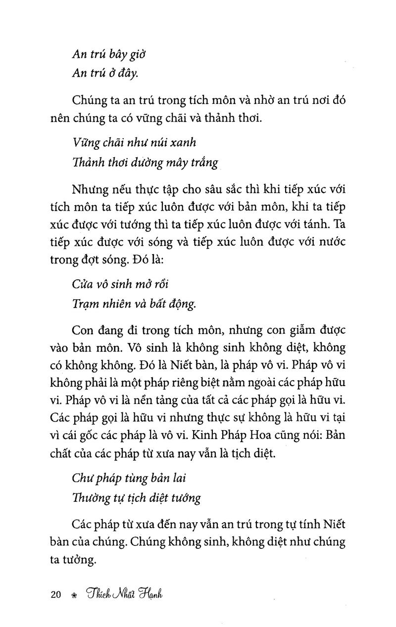 Làng Mai Nhìn Núi Thứu (Tái Bản 2021)