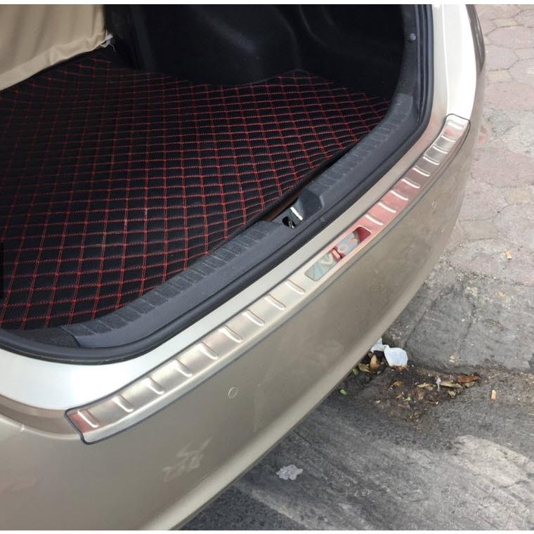 Bộ ốp chống trầy cốp trong, ngoài xe Toyota Vios 2019- 2022, chất liệu Inox sáng bóng
