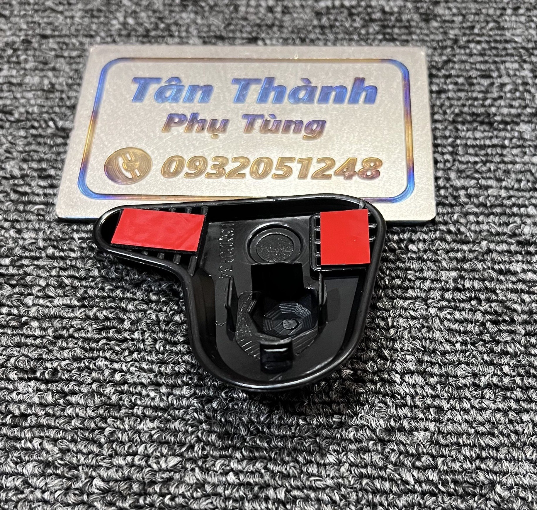 Nút chụp chân kính dành cho SH Mo 2020 màu đen