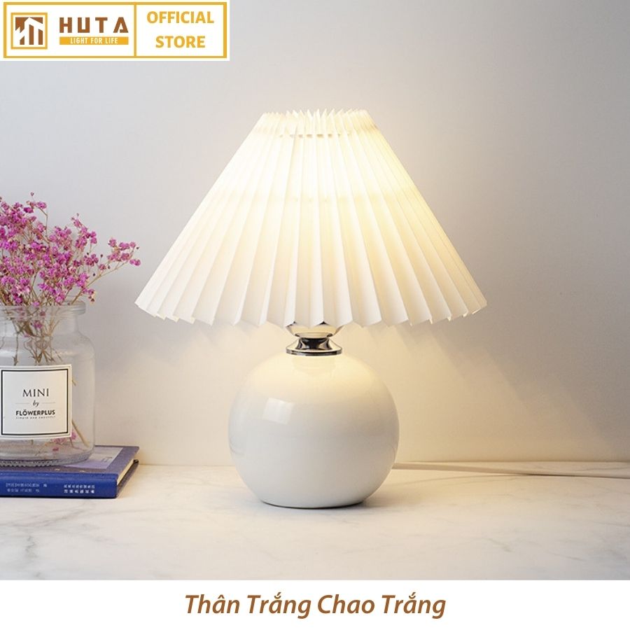 Đèn Ngủ Để Bàn Gốm Sứ Cao Cấp HUTA S8 Chao Xếp Ly Vintage Dễ Thương Decor Trang Trí Phòng Ngủ, Đọc Sách Đầu Giường, Điều chỉnh độ sáng, Đèn Vàng Bóng LED Tiết Kiệm Điện