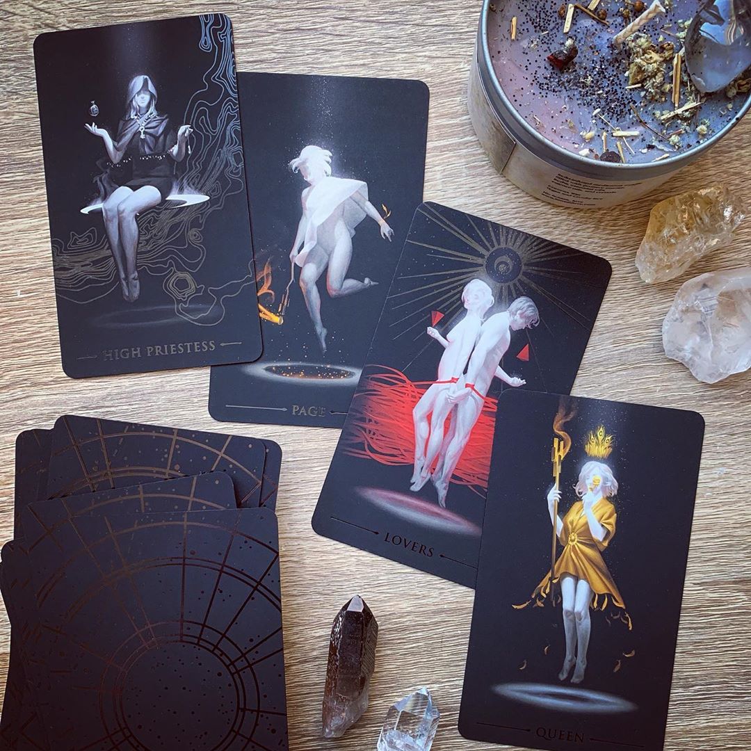 Bộ bài True Black Tarot