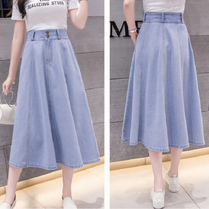 Chân váy jean xòe dài 2 nút màu xanh nhạt C011