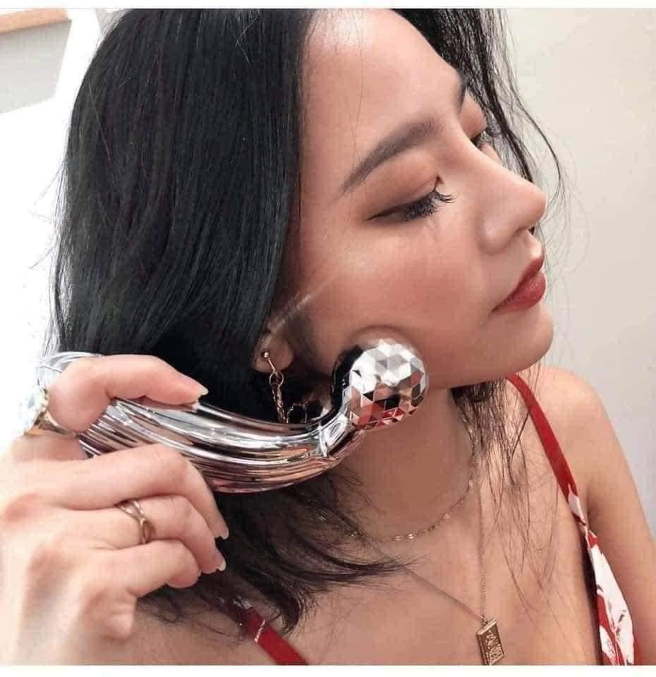  Cây lăn nâng cơ, thon gọn mặt và cơ thể ReFa CARAT RAY