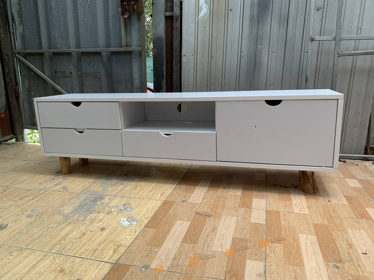 Made in VN Kệ tivi thiết kế đẹp bằng gỗ mdf 17mm công ty Mộc Phát độ bền trên 30 năm AN054