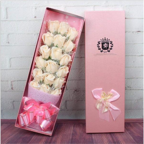 Hoa Hồng 18 Bông Hộp Chữ Nhật giao màu ngẫu nhiên