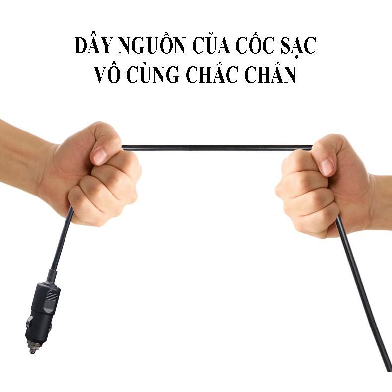 Cốc sạc đa năng 4 trong 1 trên ô tô