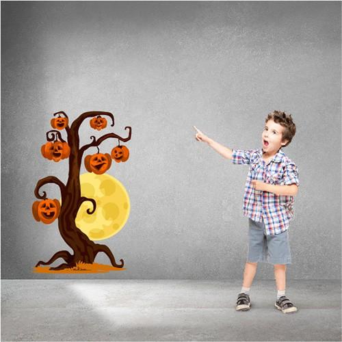 Decal trang trí Halloween Mặt trăng và gốc cây ma quái