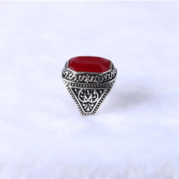 2X Fashion Man Punk Rings Vintage Red Gem Finger Ring With Red Rhinestone 18mm