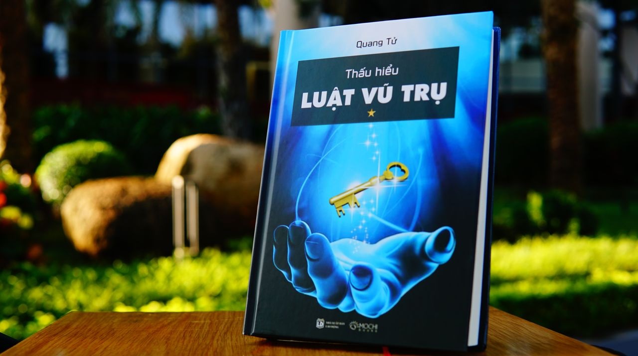Thấu Hiểu Luật Vũ Trụ