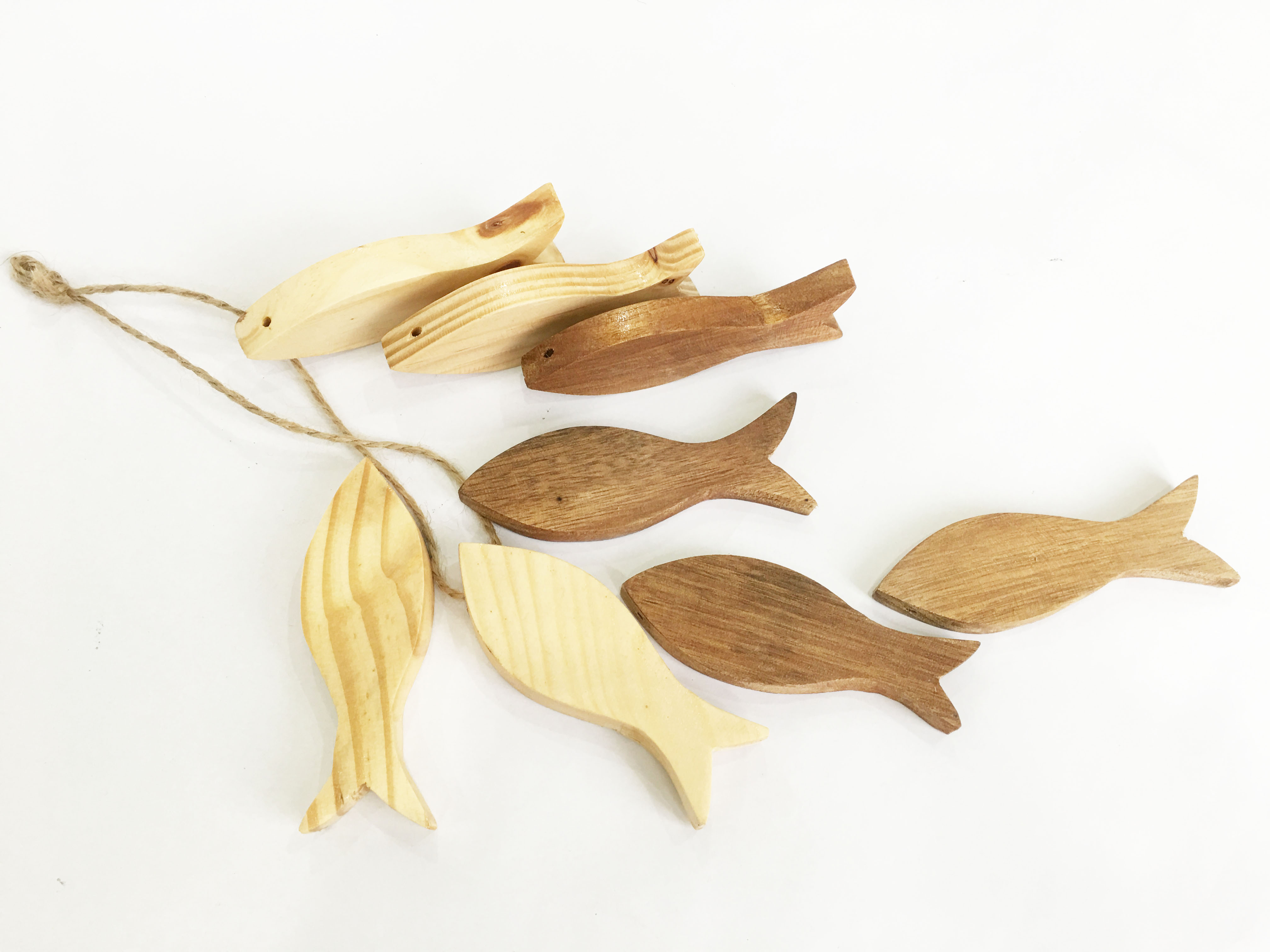 Combo chùm 3 con cá gỗ tự nhiên trang trí handmade 10x3.5x1.5cm  - Màu gỗ tự nhiên