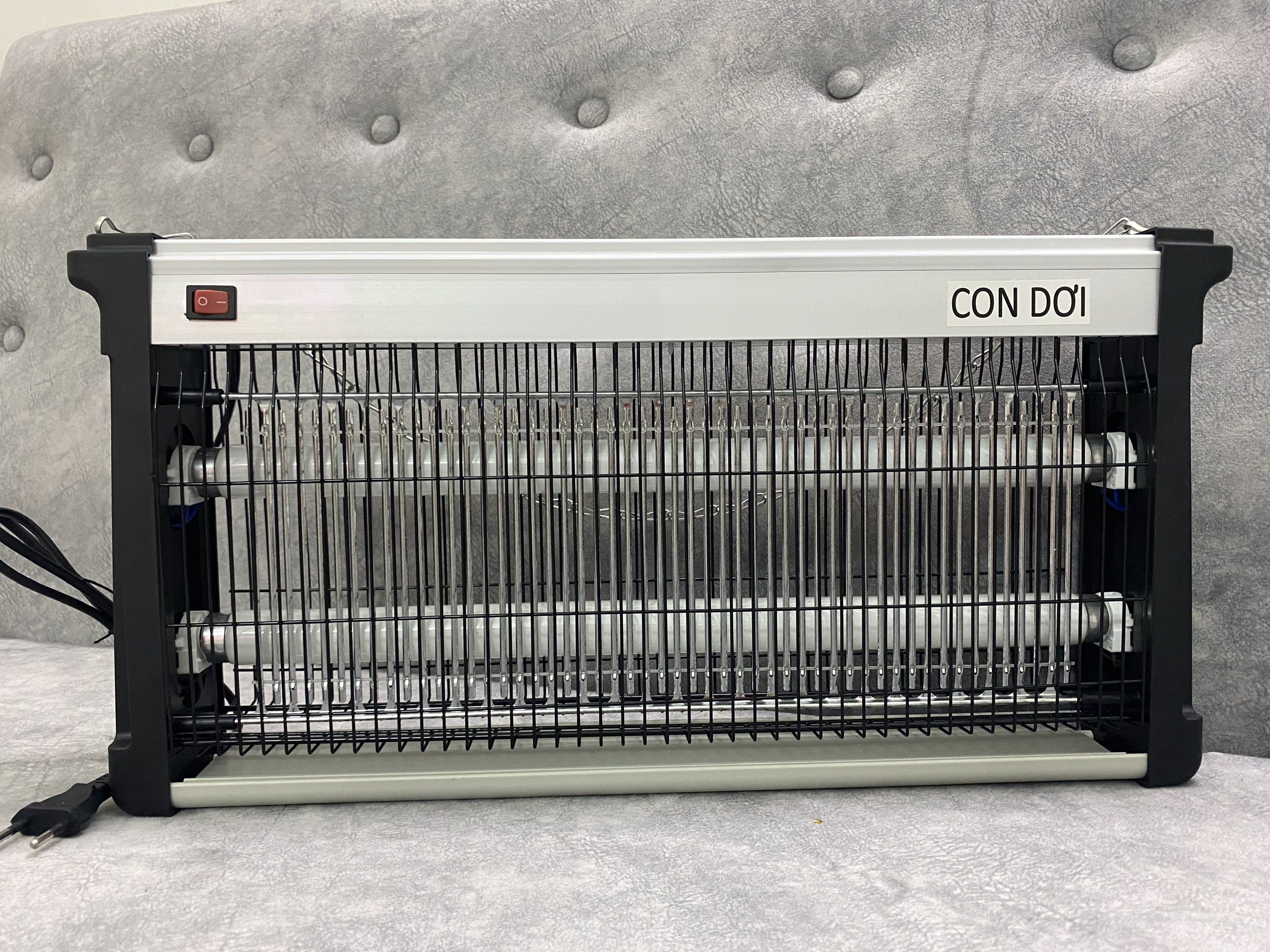 Đèn diệt muỗi côn trùng công nghiệp CON DƠI model CN05 Công Suất 35w-diện tích 100m2