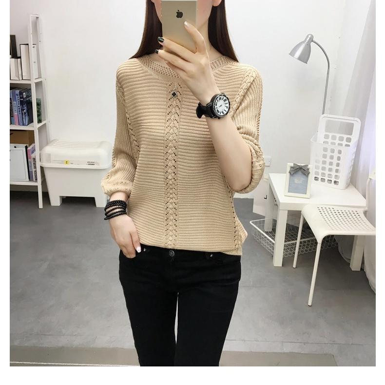 MS320 Áo len lỗ dáng cánh dơi