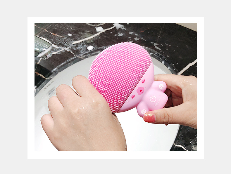 Máy rửa mặt và massage da mặt sóng siêu âm Blingbelle Doll BS026 - Hàng nhập khẩu