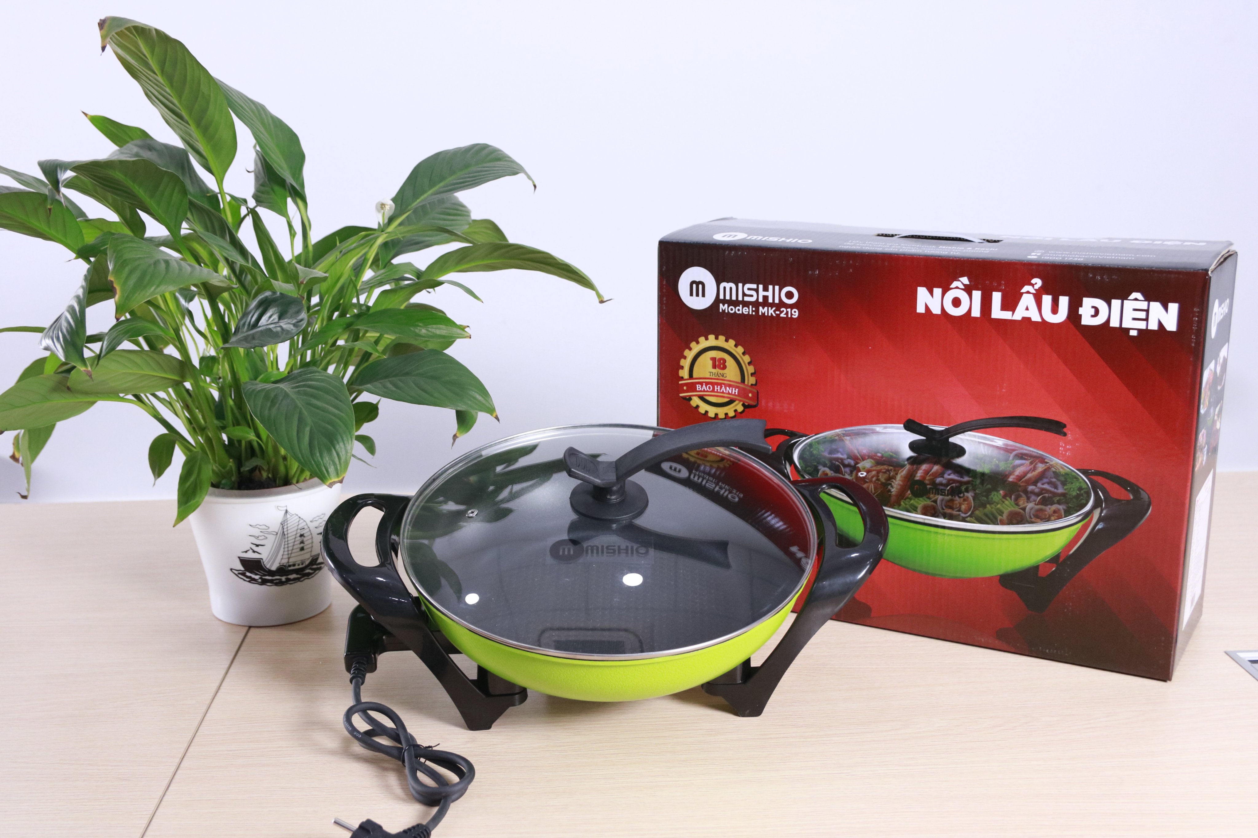 Nồi Lâu Điện Mishio MK219 1200W, dung tích 5L - Màu xanh cốm - Hàng chính hãng