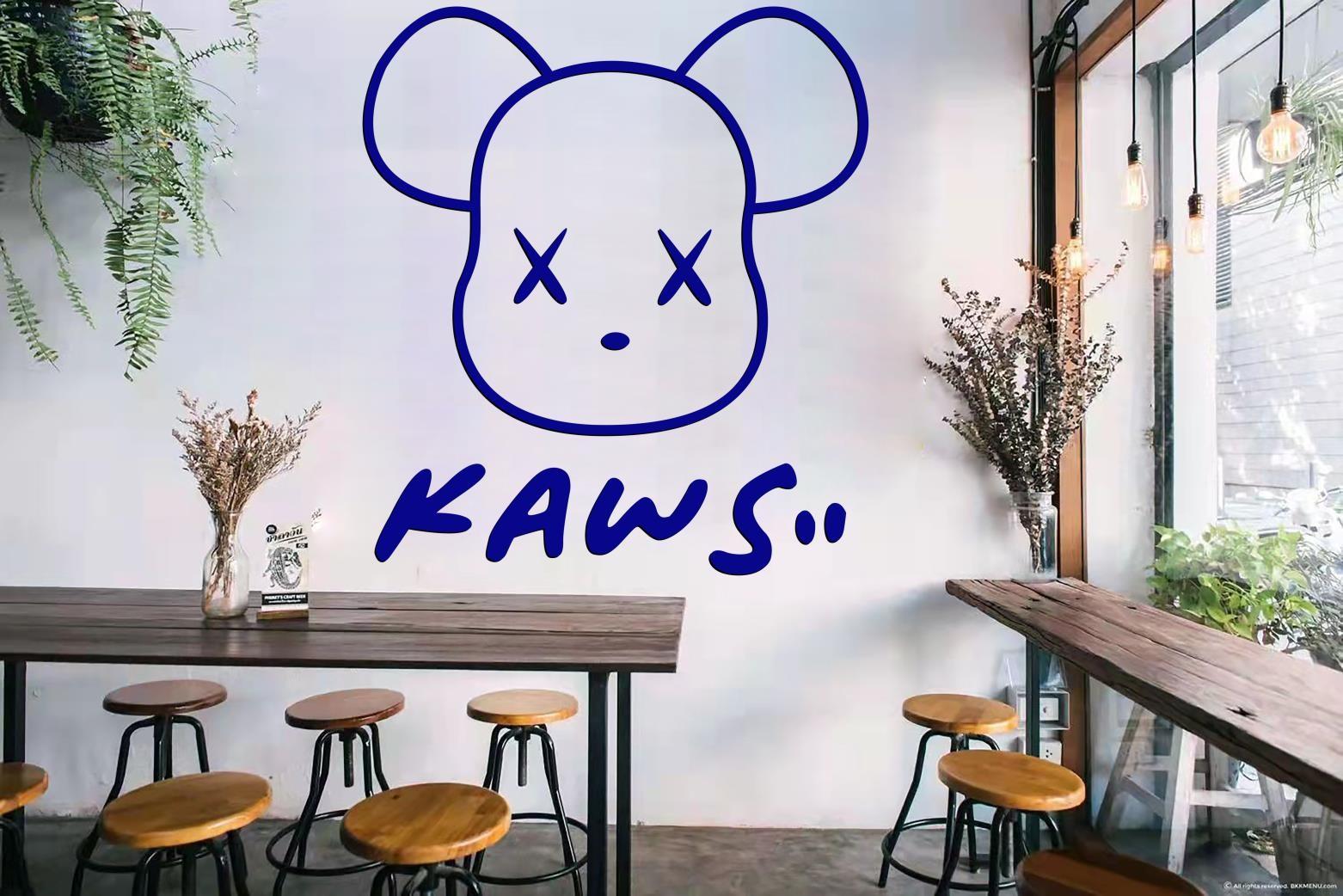 Tranh mica dán tường mặt Kaws siêu ngầu, trang trí quán ăn, shop thời trang, spa làm đẹp