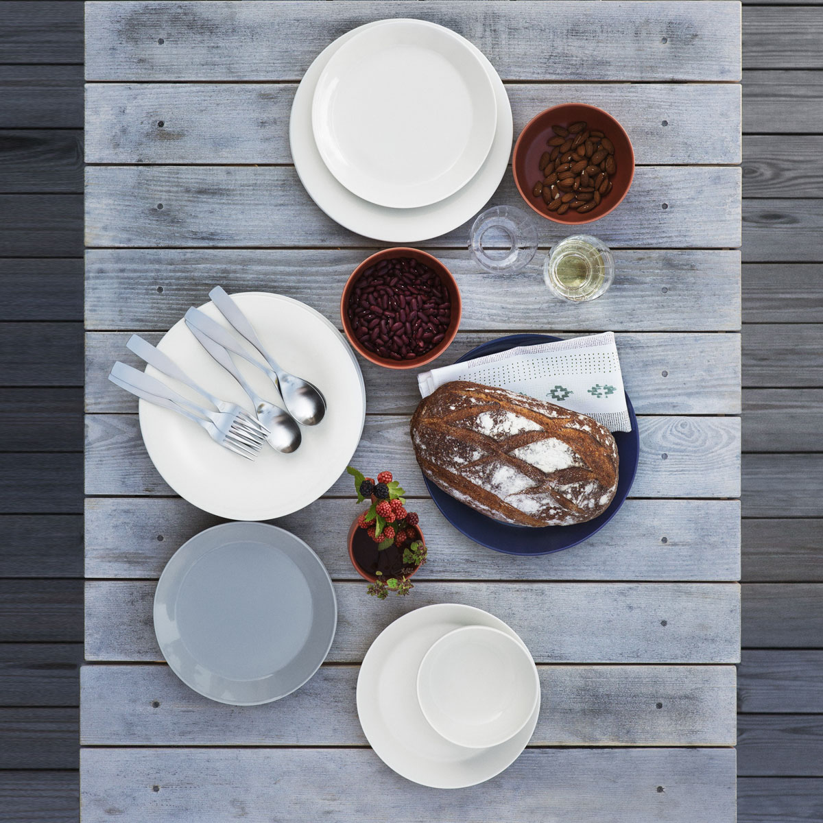 ĐĨA SỨ TEEMA IITTALA 23CM