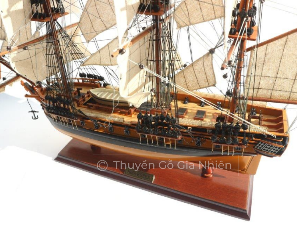 Mô Hình Thuyền Gỗ Phong Thủy Dạng Thuyền Cổ HMS ESSEX Chính Hãng Hàng Xuất Khẩu Chất Lượng Cao