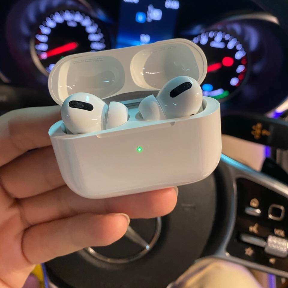 Tai nghe 5.0 bluetooth pro 4 nhỏ không dây tiện dụng