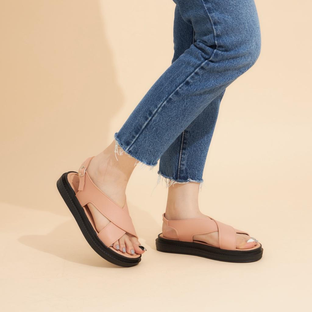 Giày Sandal Nữ MWC 2972 - Giày Sandal Quai Chéo Basic Đế Bằng Tôn Dáng Thời Trang