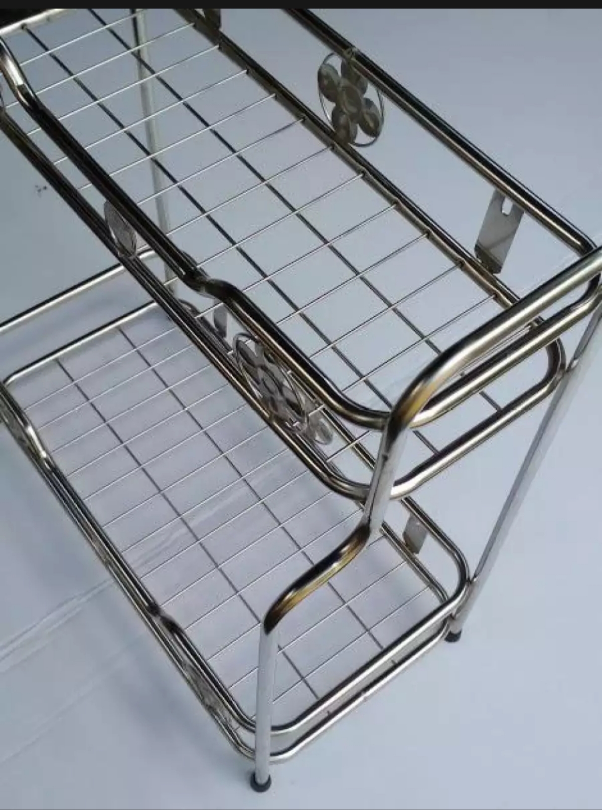 Kệ gia vị ống cầu thang 2 tầng inox bền đẹp