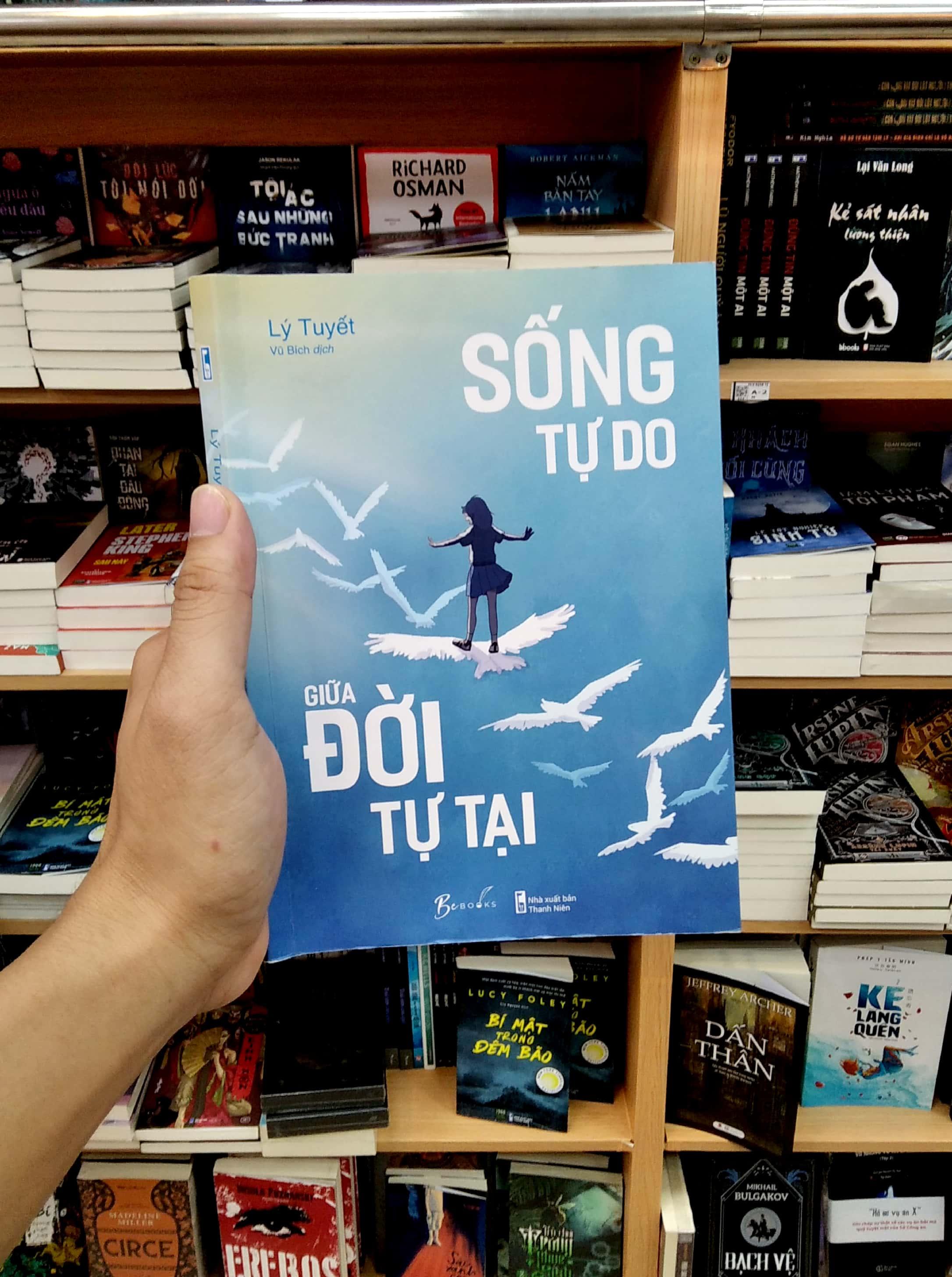 Sống Tự Do Giữa Đời Tự Tại