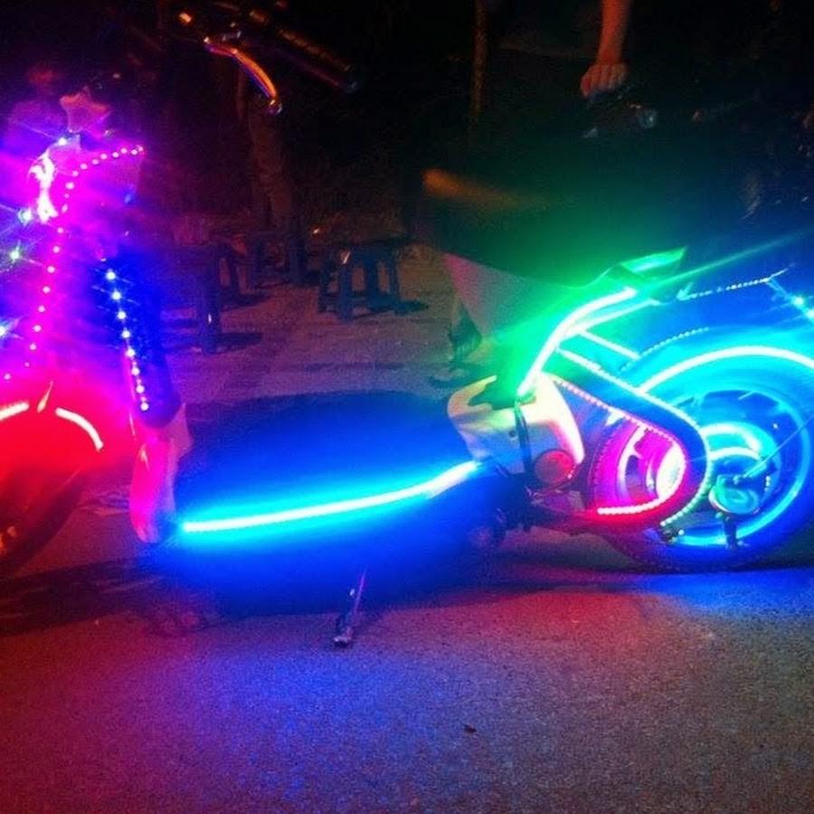 Dây led chạy đuổi dán ô tô - xe máy - xe điện 12v siêu đẹp chống nước