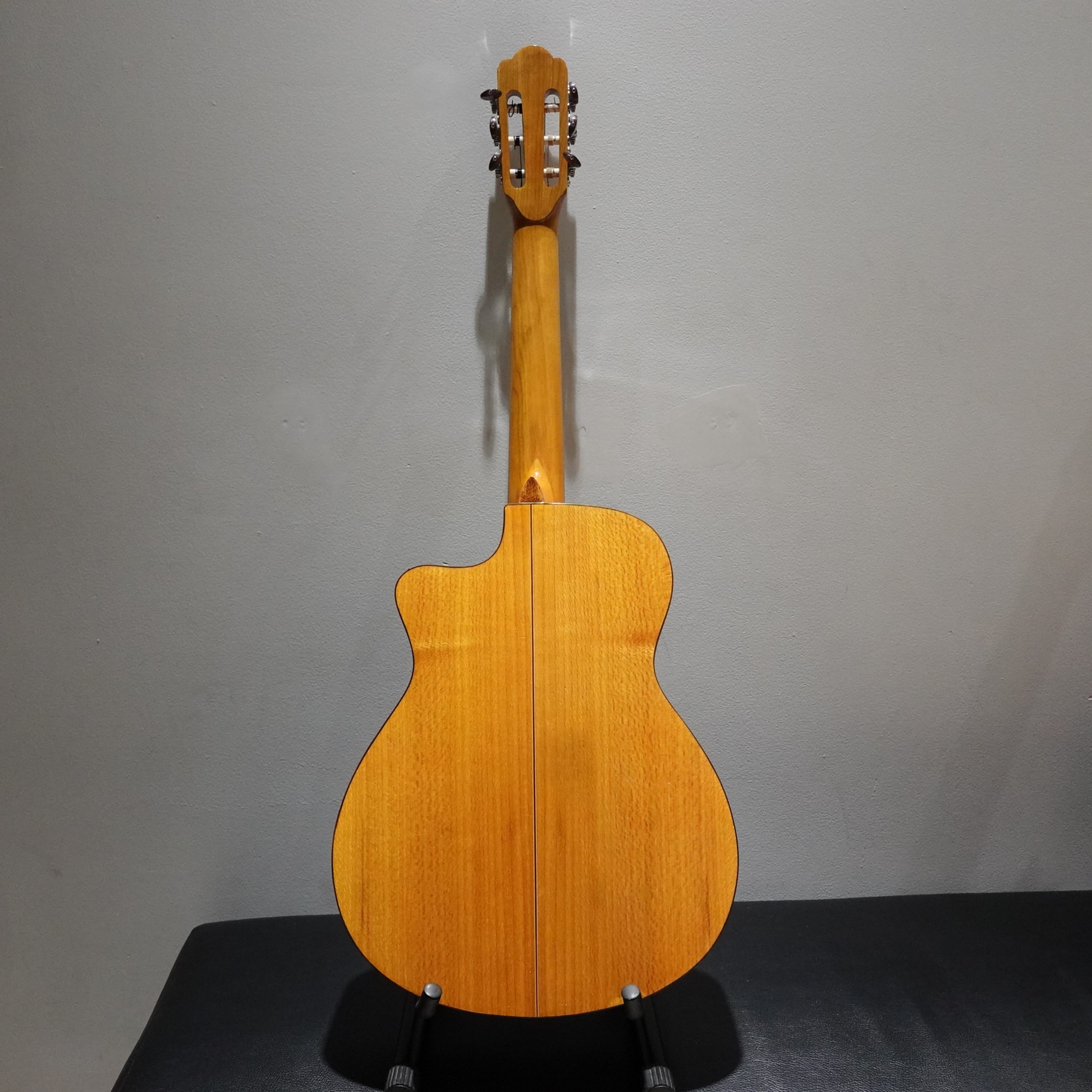 Đàn Guitar Classic Gỗ Sồi Pháp Nhập Khẩu I Hàng cao cấp Âm Thanh Vang bấm nhẹ tay Hàng việt nam