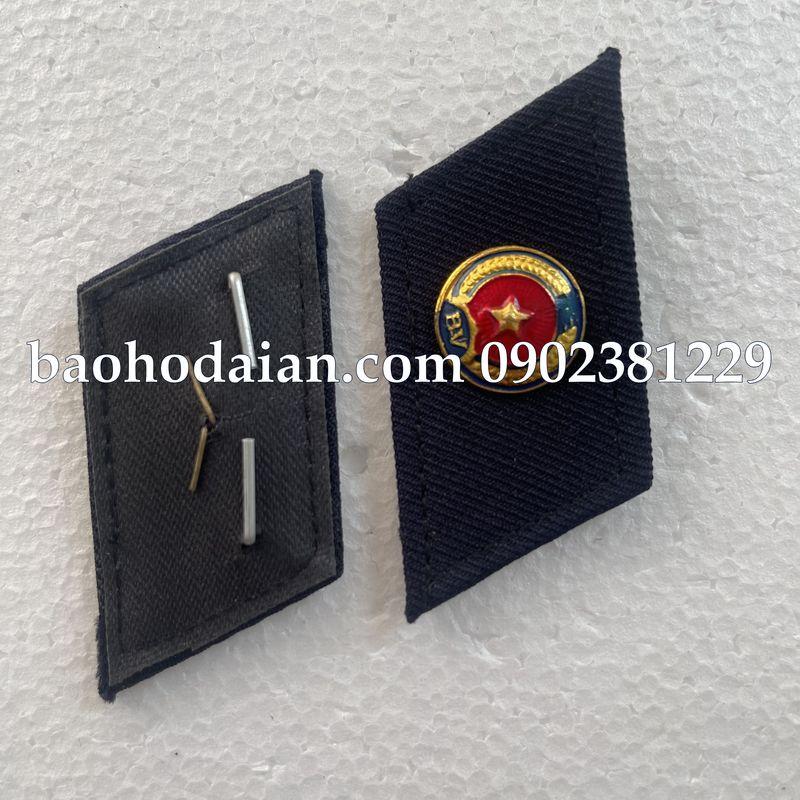Quân hàm, ve áo gài áo bảo vệ màu xanh đen