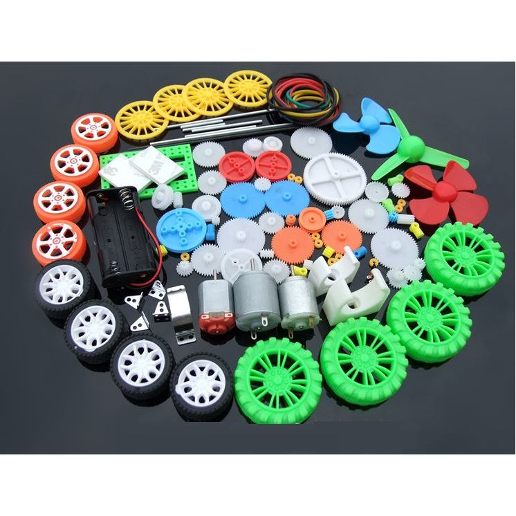 Bộ DIY 112 món gồm bánh xe, động cơ, cánh quạt, khay pin, trục và bánh răng các loại