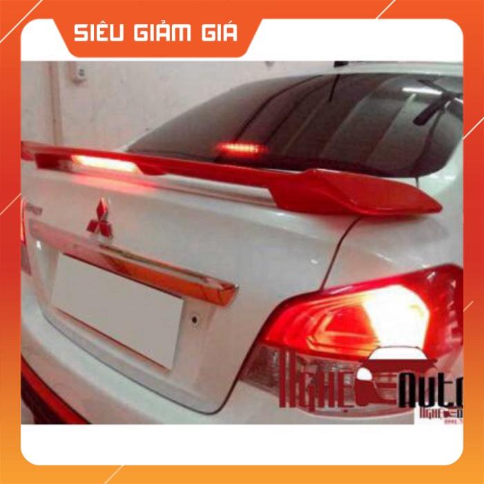 SIÊU GIẢM GIÁ Đuôi gió thể thao CÓ ĐÈN lắp chung được cho các dòng xe, Sedan , vios , camry , atrage ,altist HÀNG CAO C