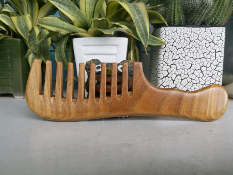 Lược gỗ bách xanh răng thưa và răng mau- lược gỗ chống tĩnh điện,hạn chế xơ rụng tóc -Quà tặng cao cấp- thatchatstore BX01 2