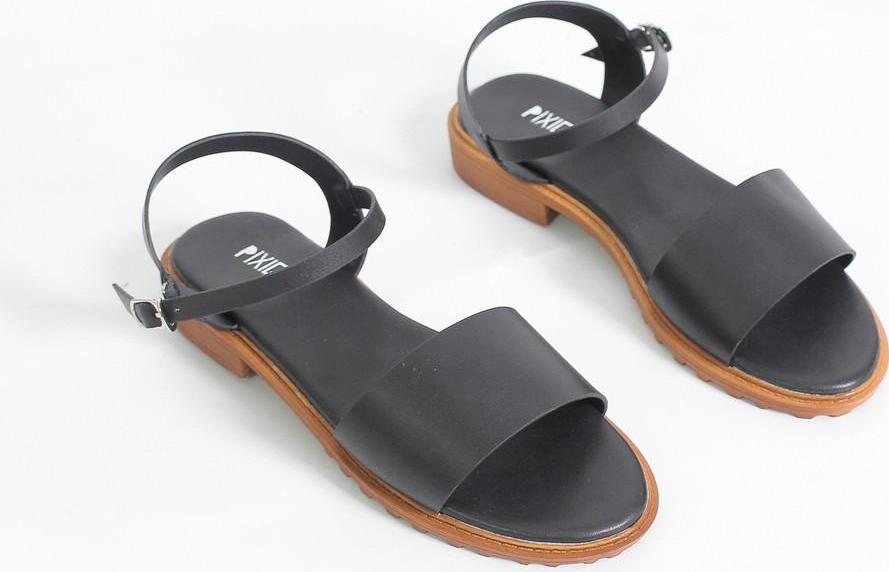 Giày Sandal Bệt 2cm Quai Bản To Pixie X468