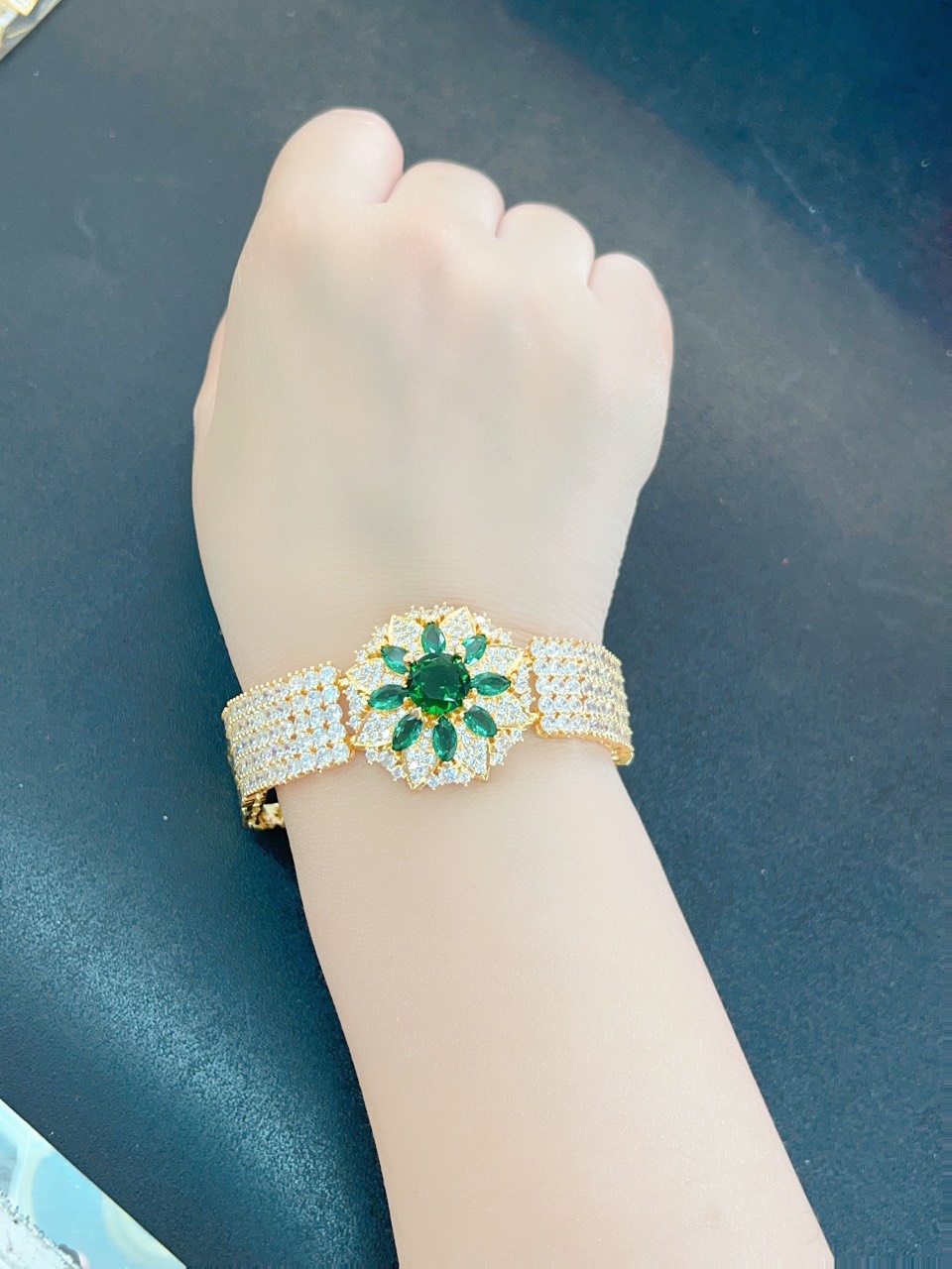 Lắc tay xoàn màu mạ 18.k cao cấp E.27
