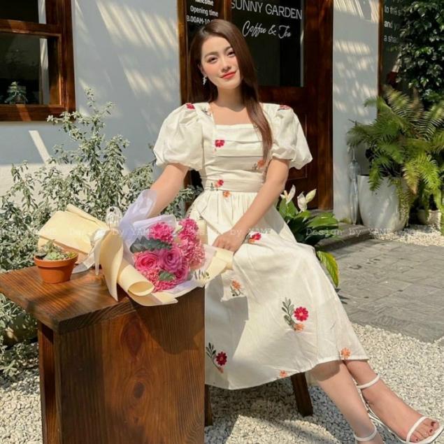 Đầm váy nữ hoa cổ vuông tay bồng dự tiệc màu trắng nhẹ nhàng