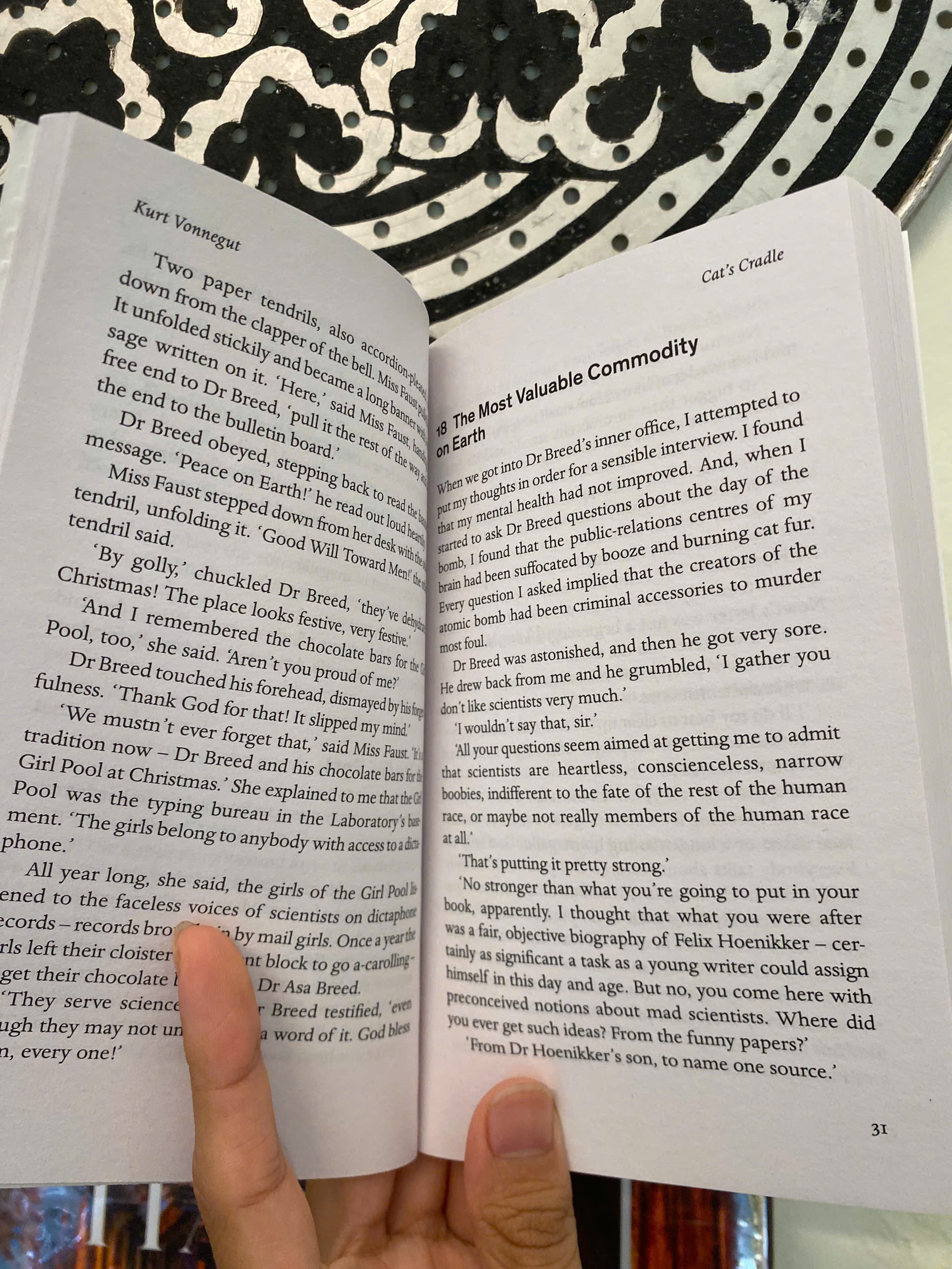 Sách - Cat's Cradle by Kurt Vonnegut | Classics Science Fiction / Ngoại văn Kinh điển Nhập khẩu