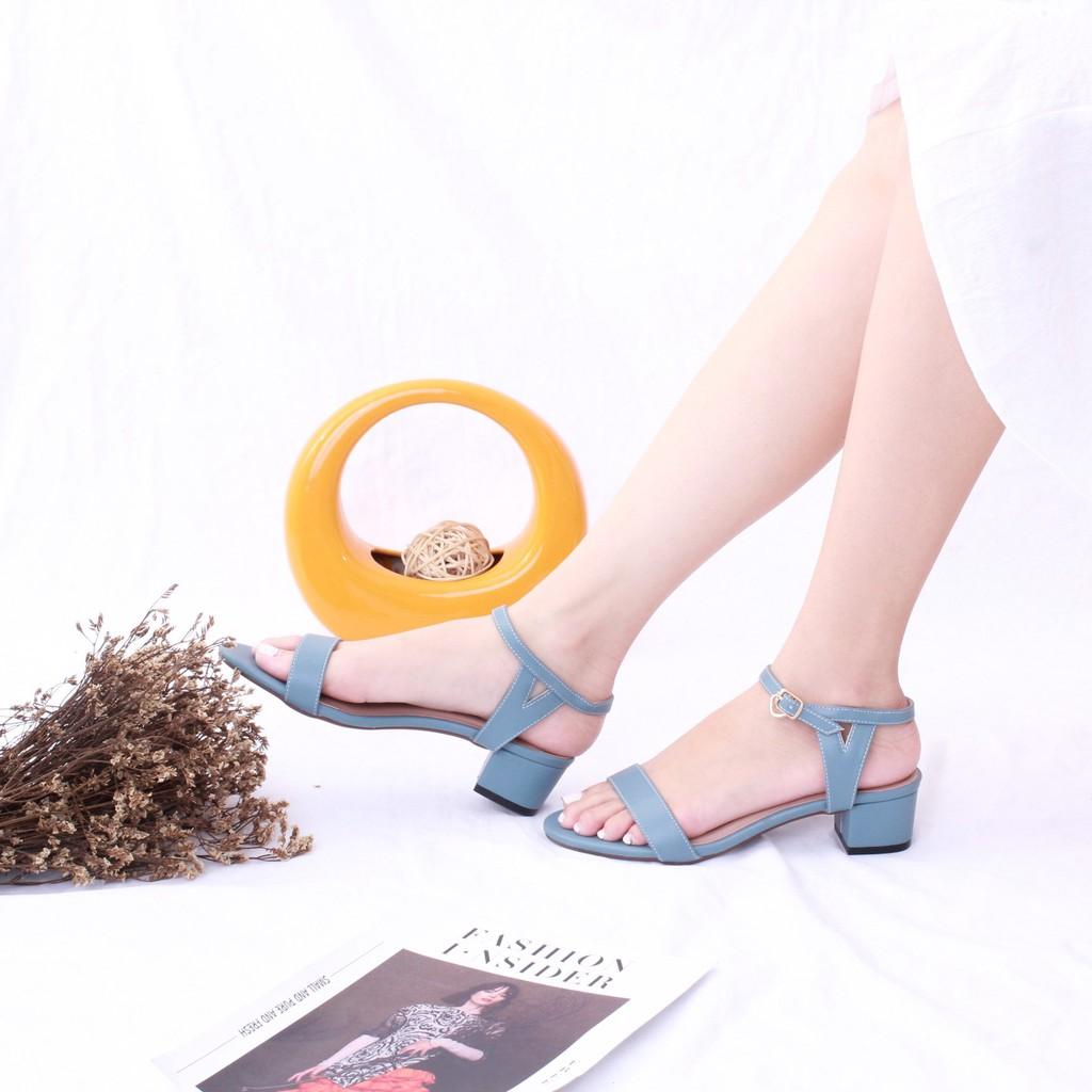 Giày Sandal 3cm Quai Ngang Đế Vuông Pixie X764