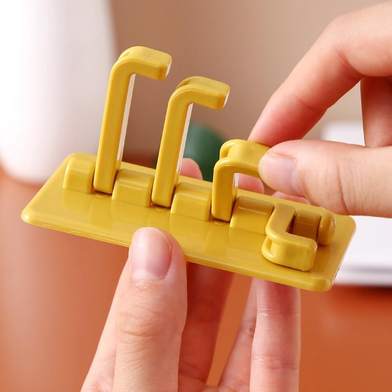 Móc Nhựa Dán Tường Treo Đồ 4 Tầng