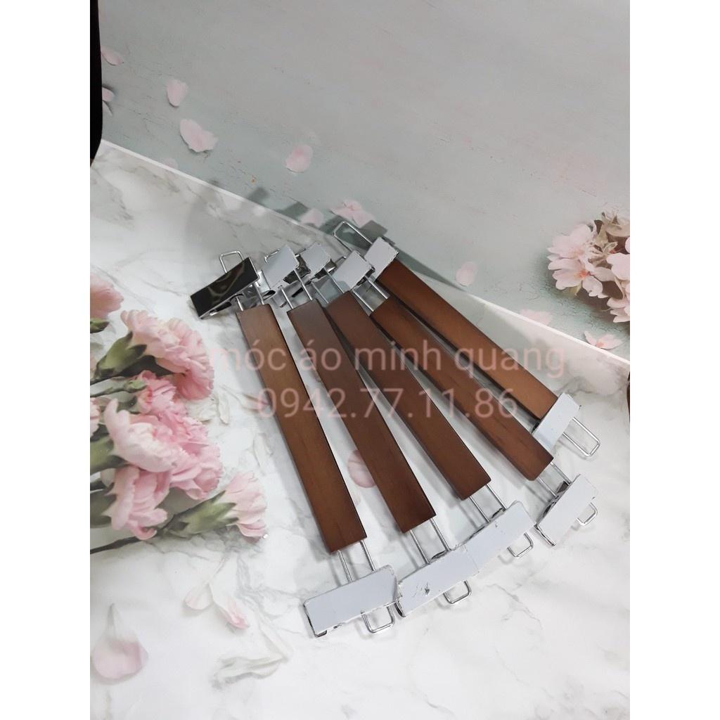 Combo 10 móc kẹp gỗ nâu đầu kẹp inox người lớn, kẹp gỗ nâu đầu kẹp inox chắc chắn,dễ dàng xoay 360độ