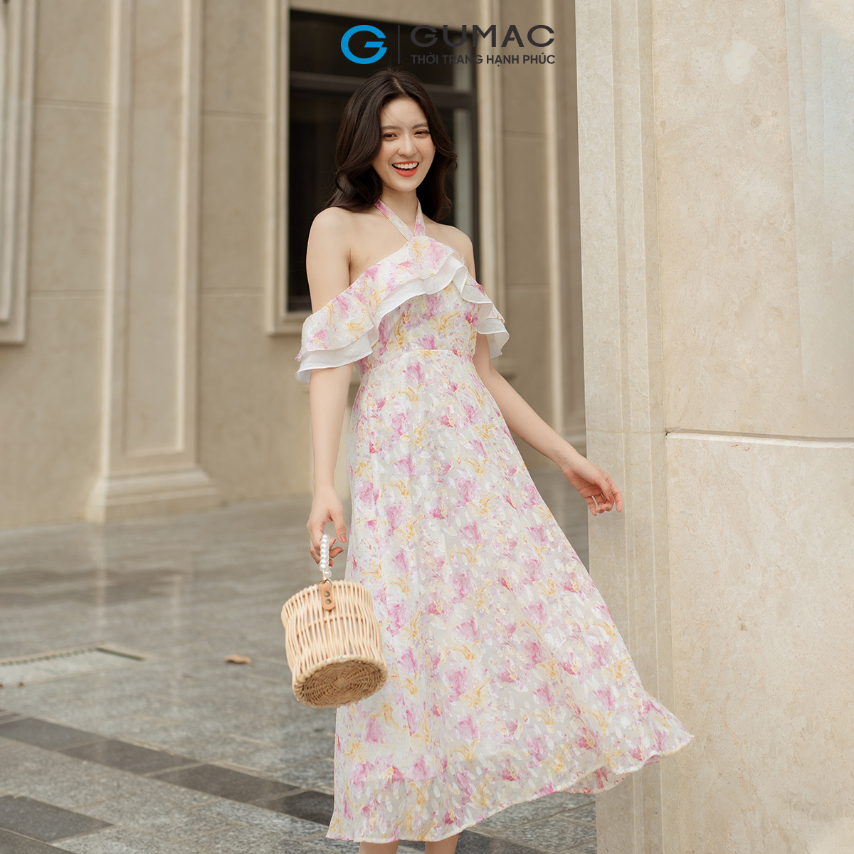 Đầm maxi cổ yếm GUMAC DD05040