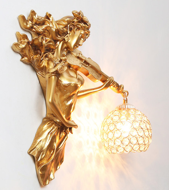 Đèn treo tường treo cầu thang và hành lang hình thiếu nữ chơi violin dùng để chiếu sáng và trang trí không gian ngôi nhà được nhập khẩu Hong Kong