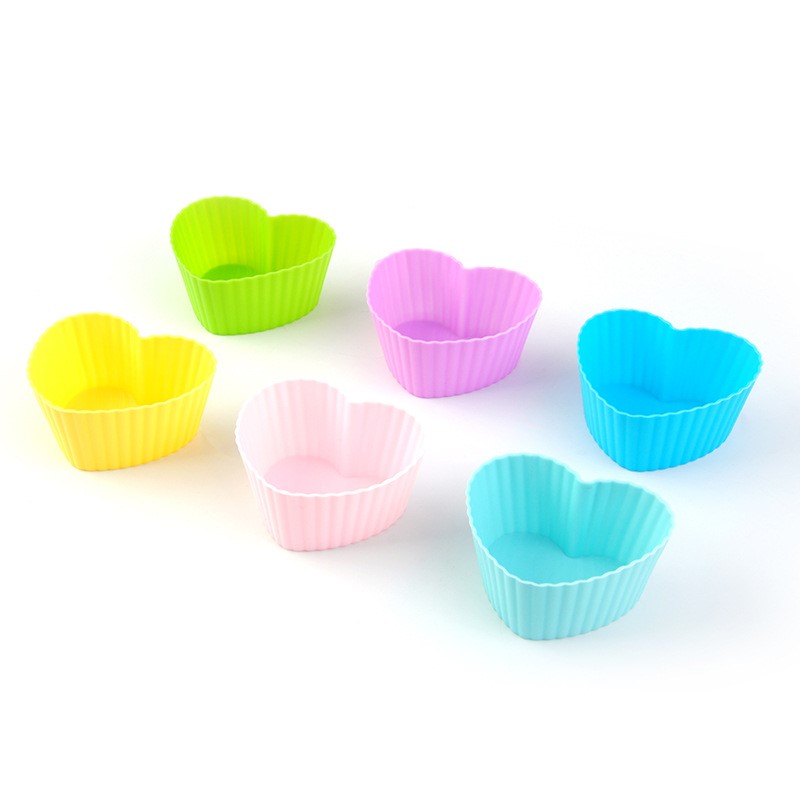 Bộ 10 khuôn hình trái tim làm bánh cupcake bằng silicon giao màu ngẫu nhiên