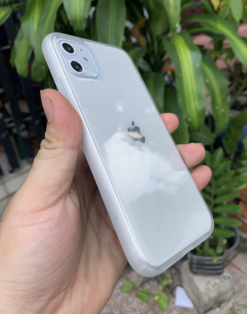 Ốp lưng dẻo chống sốc cao cấp dành cho iPhone 11 - Màu trắng mờ