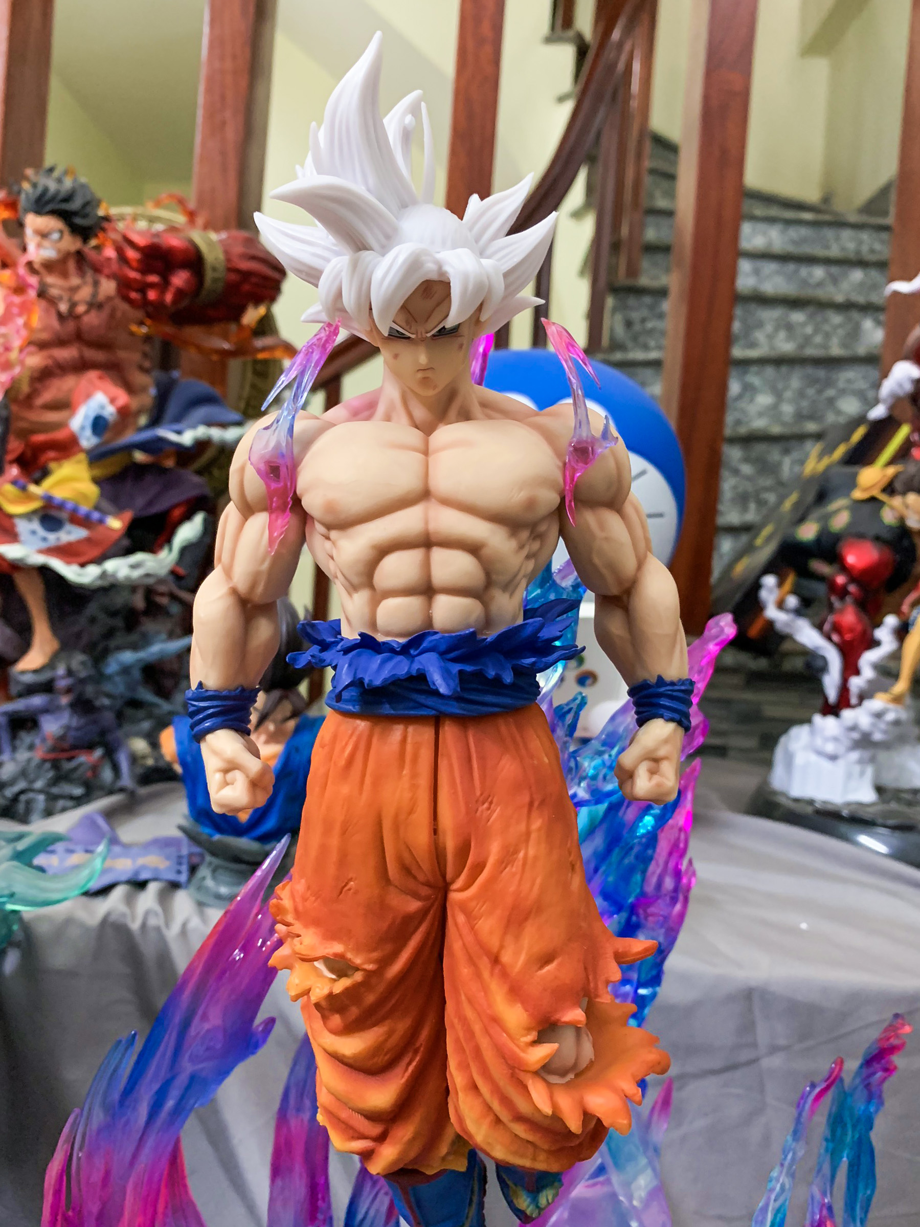 Mô hình songoku bản năng vô cực hàng mới - mô hình dragonball