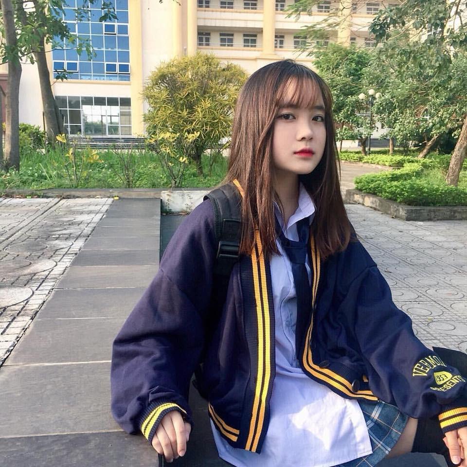Áo CARDIGAN ĐEN THÊU TAY