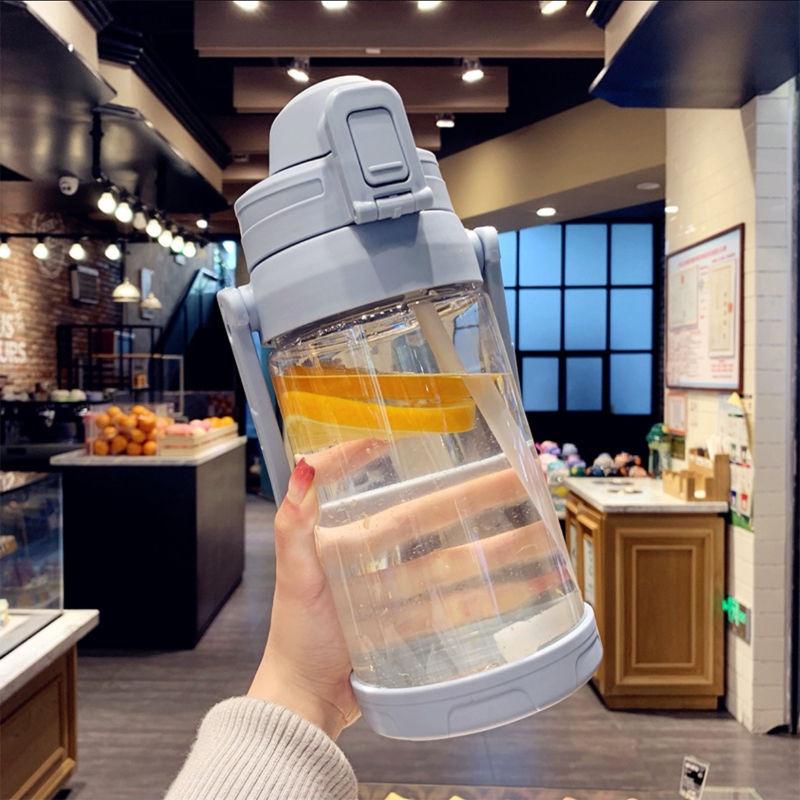 Cốc nước đơn giản Chai nước 2000ML Chai nước rơm Chai nhựa Chai nước Cốc tiện dụng Chai nước thể thao Chai nước thể thao Chai nước dung tích lớn Chai nước