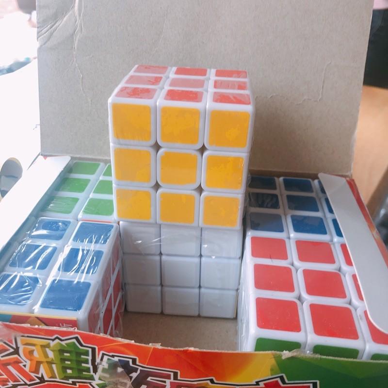 sỉ hộp 6 chiếc rubik viền trắng